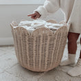 Load image into Gallery viewer, Rattan Tulip Basket